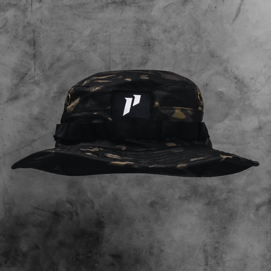 #color_black-camo