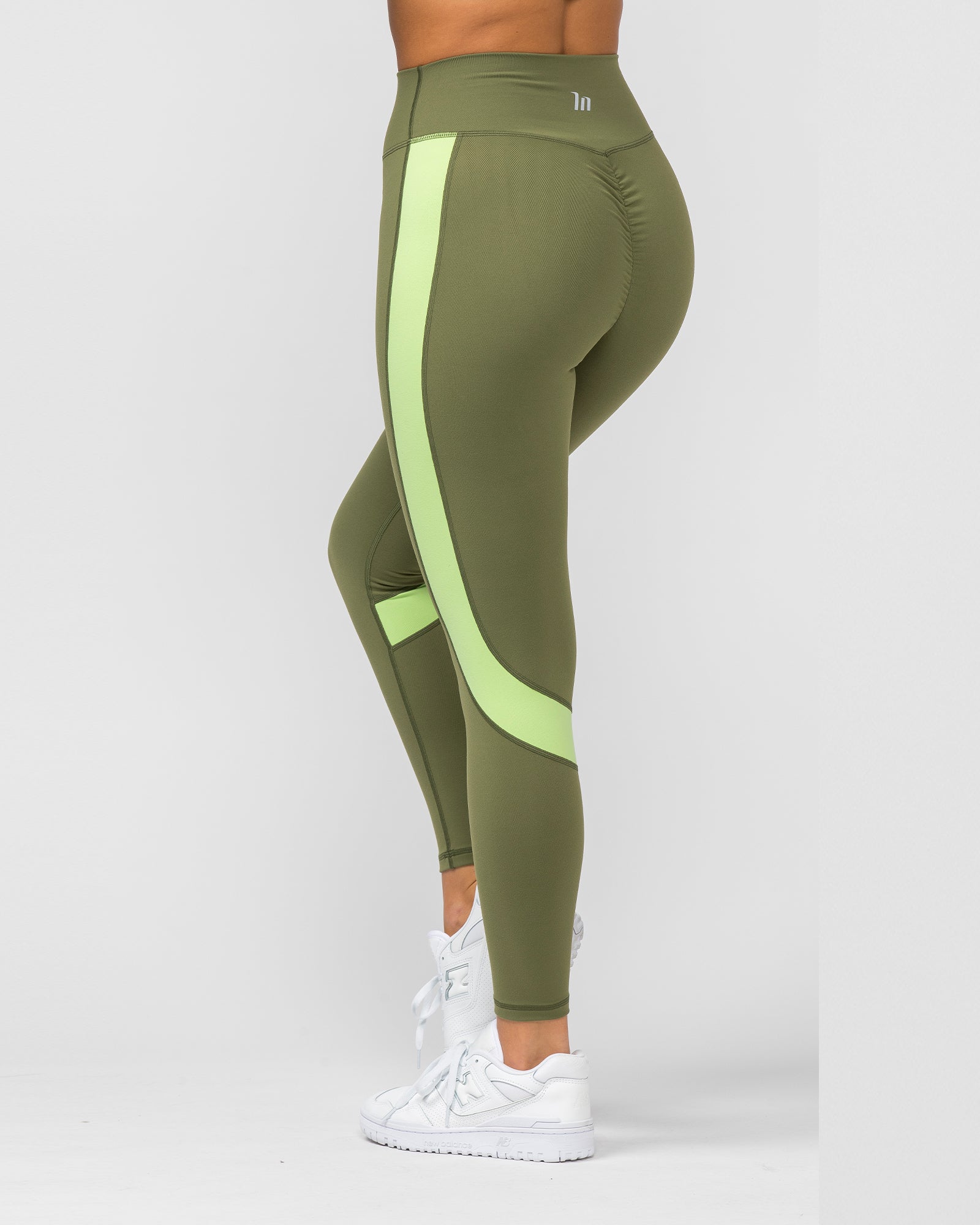 Sunlight Signature Scrunch Ankle Length Leggings - Green Ivy-Leggings-XXS-012206GRNIVY-XXS-MNAPPRL13108-5-Muscle Nation